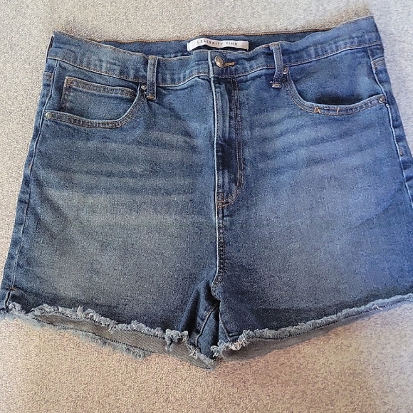 Celebrity Pink Conrad Blue Jean Shorts with Frayed Hem Size17/33 - Picture 1 of 9